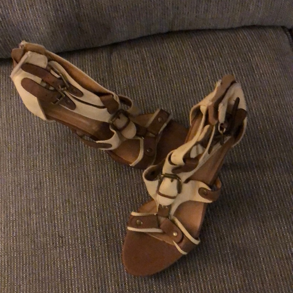 Zip back tan and brown high heels